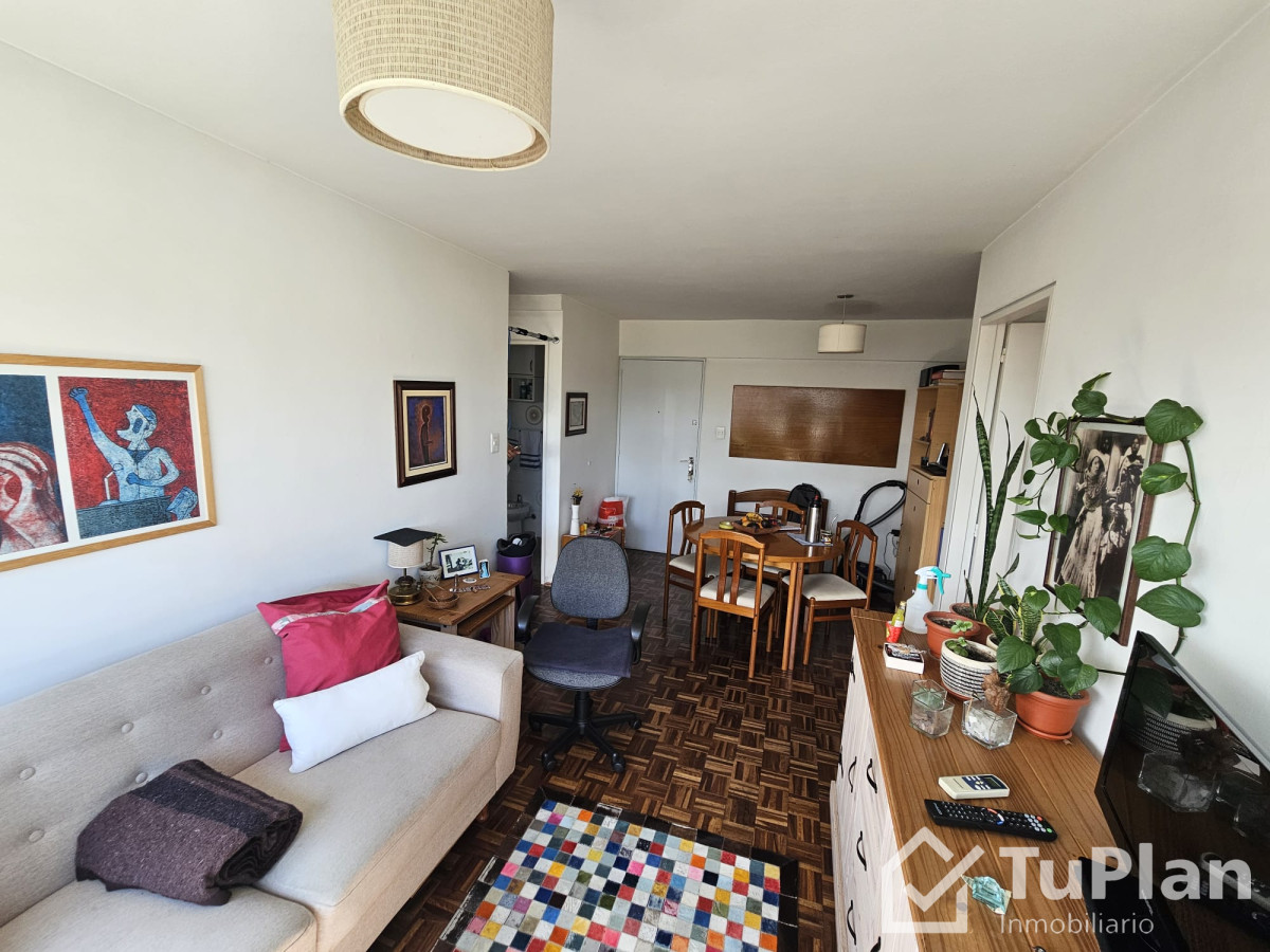 Apartamento ID.1310 - (Ref. 3.583) Venta de Apartamento de 1 dormitorio en el Centro 