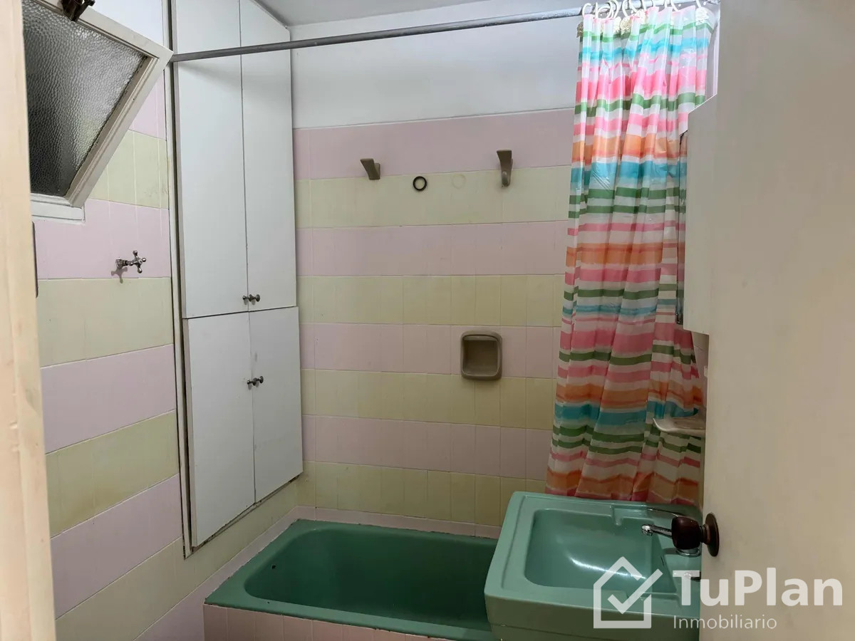 Apartamento ID.1877 - (Ref 4.282) Se alquila apartamento de 3 dormitorios y 2 baños en Punta Carretas 