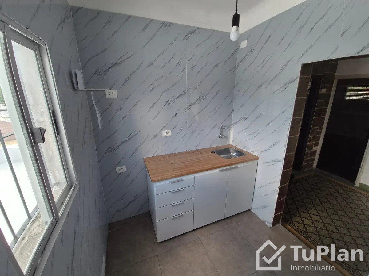 Apartamento ID.1890 - (Ref 4.295) Se alquila casa de 2 dormitorios en Brazo Oriental 