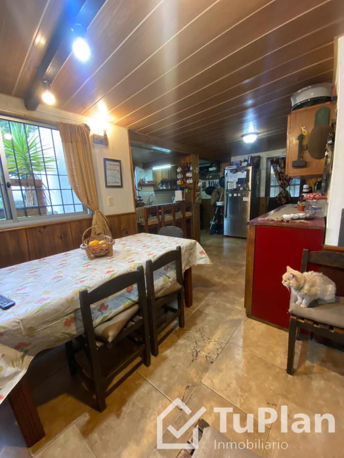 Apartamento ID.1770 - (Ref 4.159) Se vende casa en Colón 