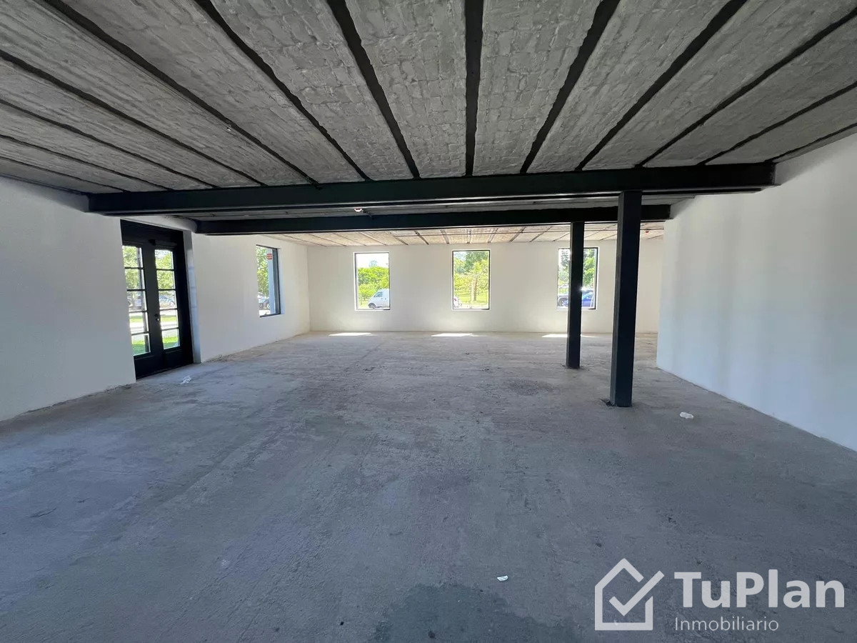 Apartamento ID.745 - Ref: 3026 Se alquila excelente local comercial a ESTRENAR en Carrasco