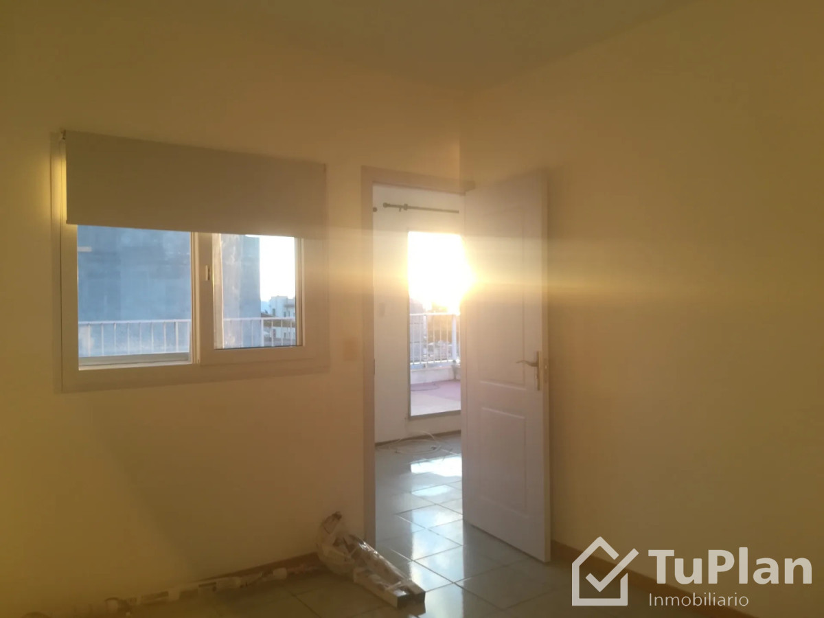 Apartamento ID.1936 - (Ref 4.341)Monoambiente muy luminoso con dormitorio definido