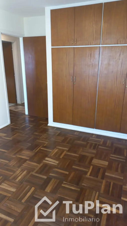 Apartamento ID.1879 - (Ref 4.284) Se alquila apartamento de 3 dormitorios en Parque Batlle