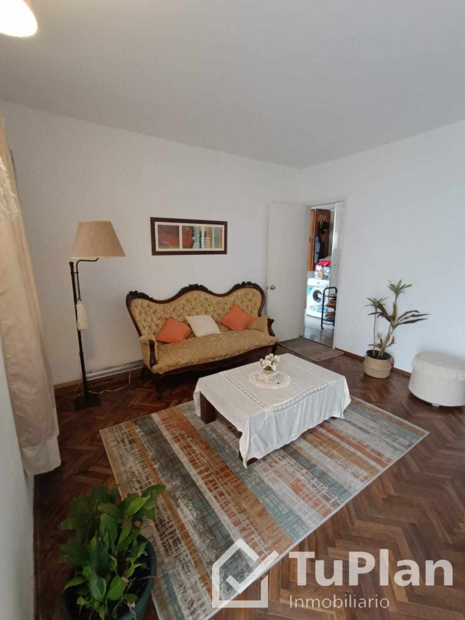 Casa ID.1089 - (Ref: 3.363) Alquiler de casa de 3 dormitorios, 2 baños garage y patio en Pocitos