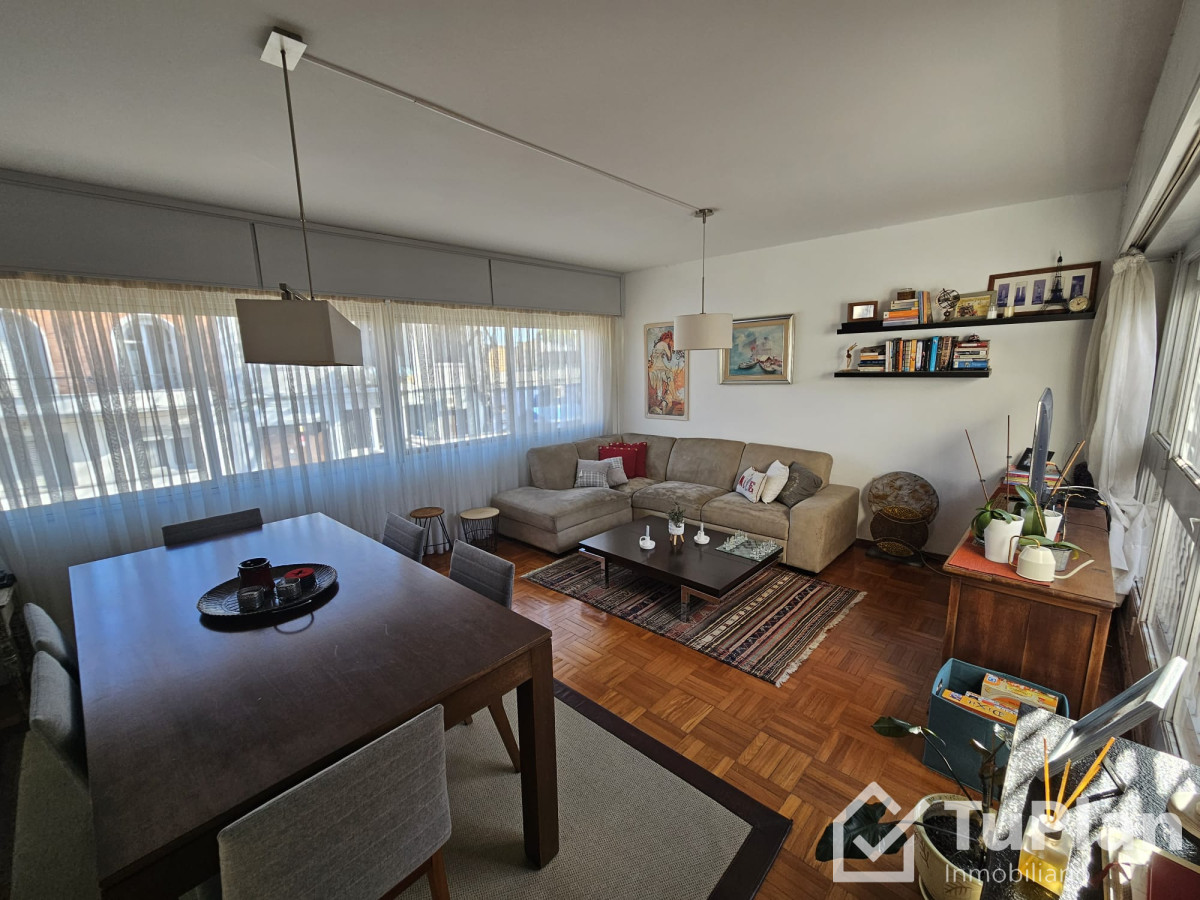 Casa ID.464 - (Ref: 2.489) Se vende hermosa casa en La Comercial