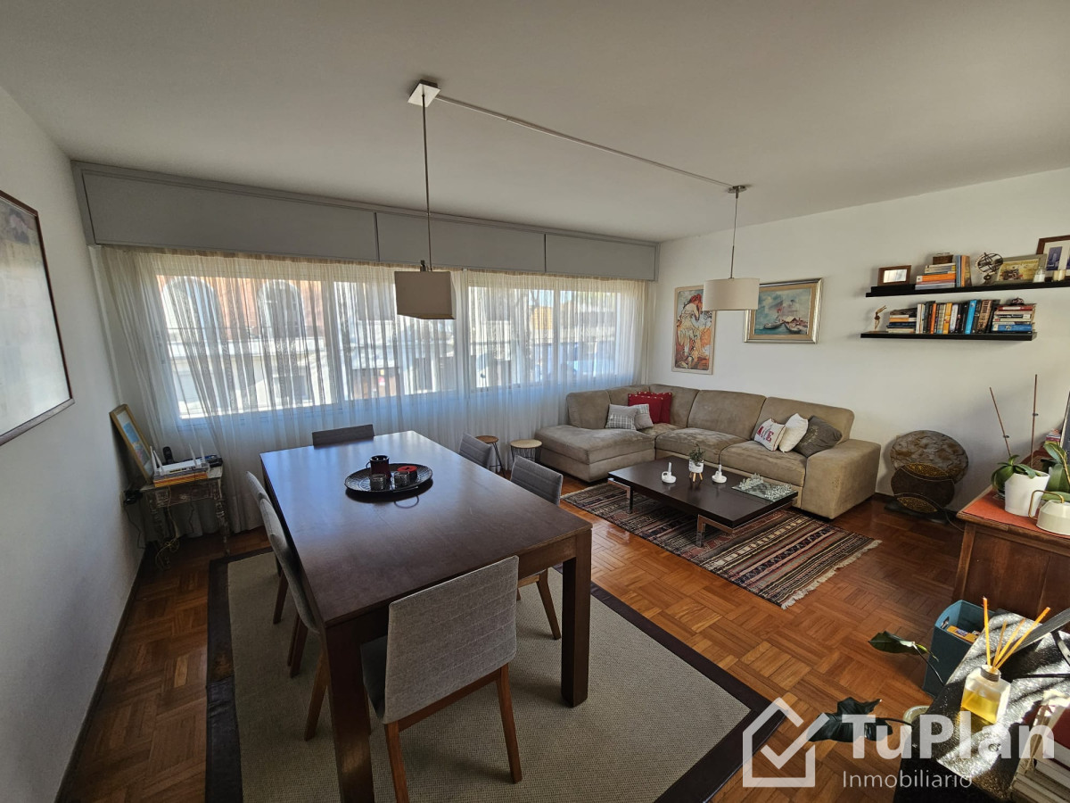 Casa ID.464 - (Ref: 2.489) Se vende hermosa casa en La Comercial