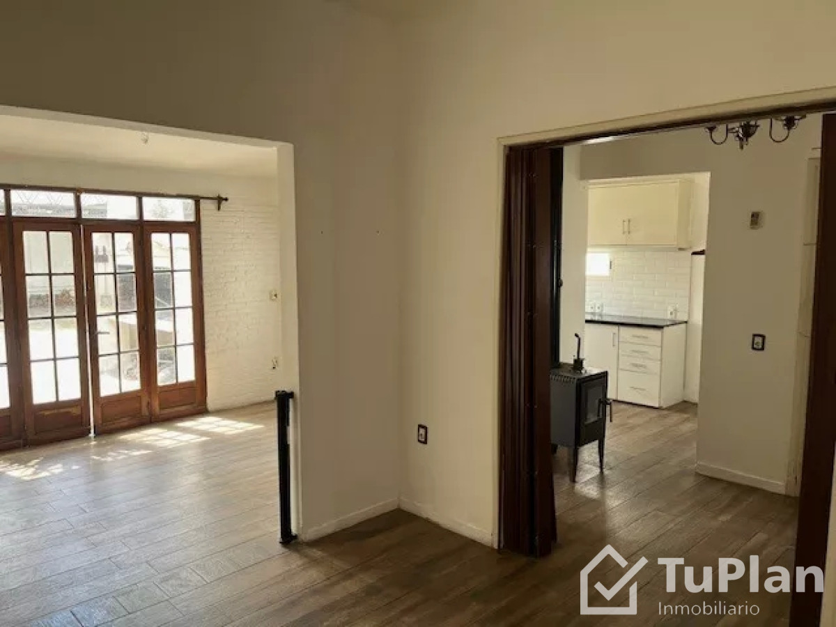 Casa ID.610 - (Ref: 2.631) Se alquila casa en Bella Vista