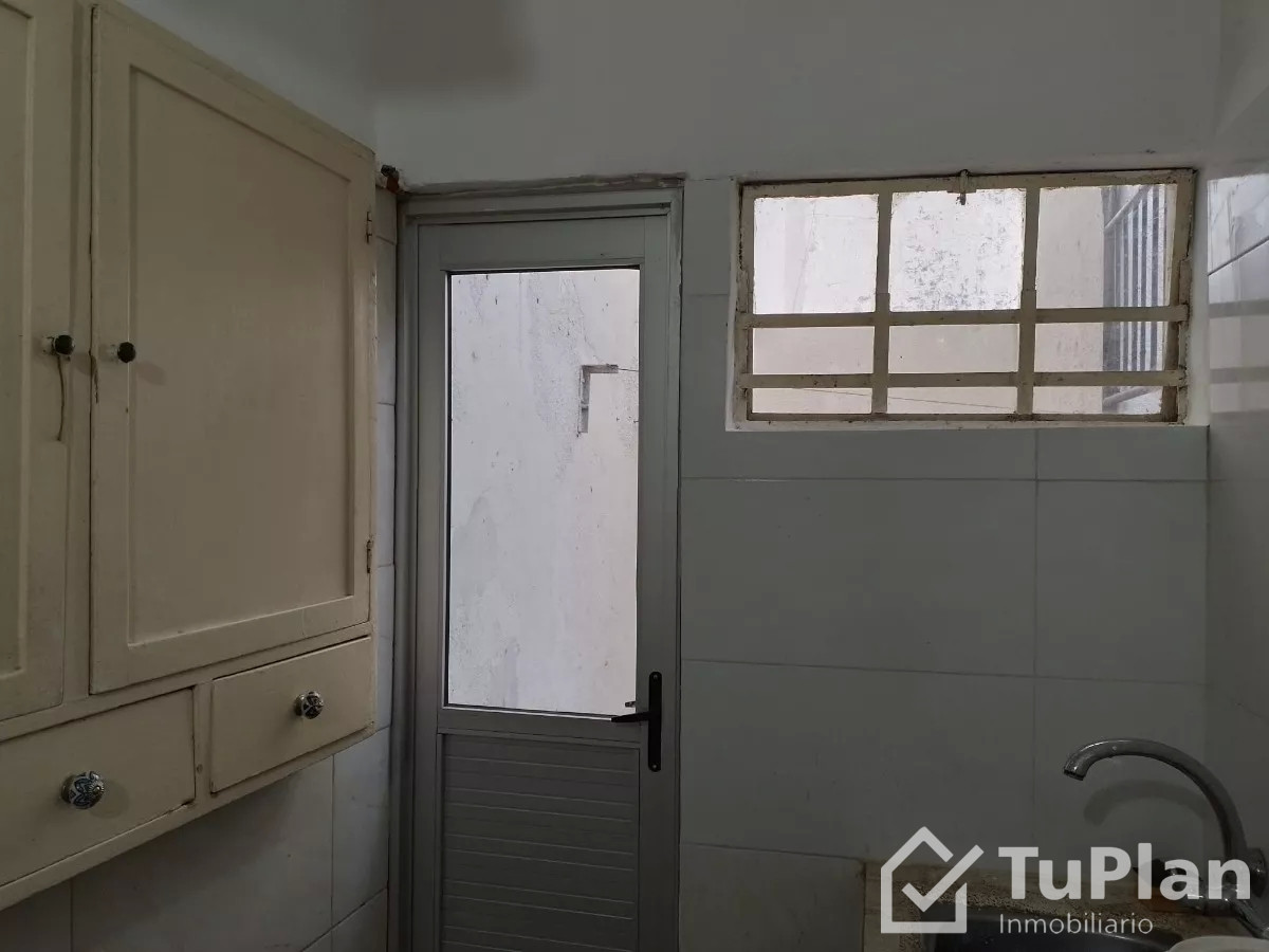 Casa ID.474 - (Ref: 2.498) Se alquila casa en Ciudad Vieja