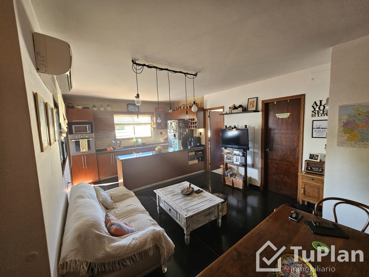 Casa ID.464 - (Ref: 2.489) Se vende hermosa casa en La Comercial