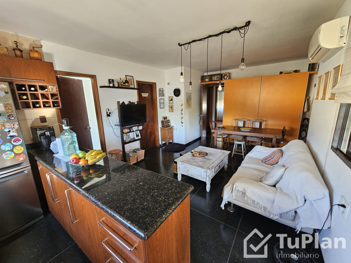 Casa ID.464 - (Ref: 2.489) Se vende hermosa casa en La Comercial