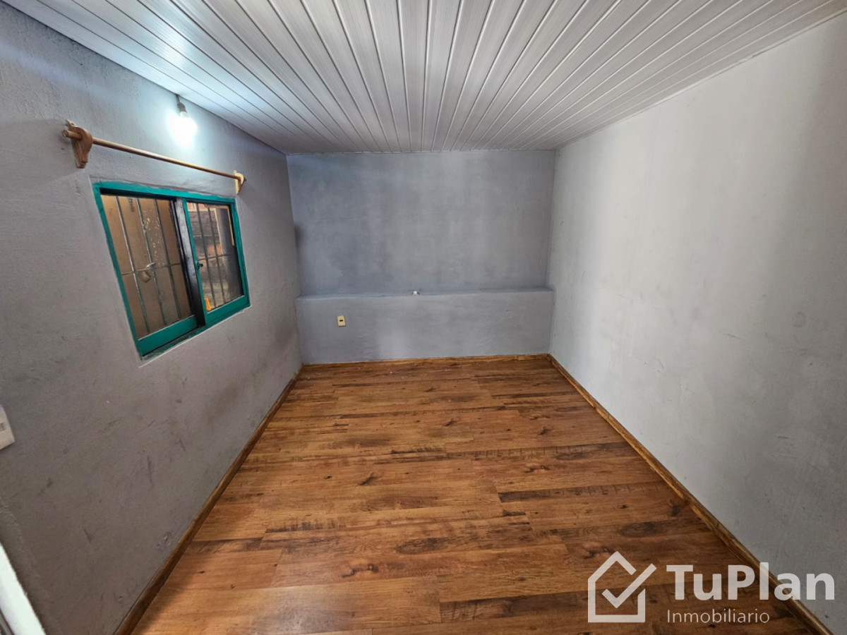 Casa ID.1948 - (5.350) Hermosa casa de dos dormitorios, barbacoa y entrada para vehiculos