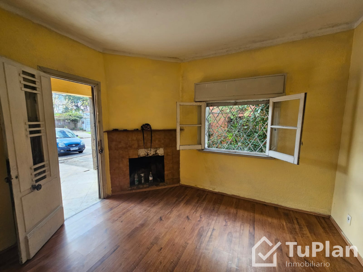 Casa ID.1948 - (5.350) Hermosa casa de dos dormitorios, barbacoa y entrada para vehiculos