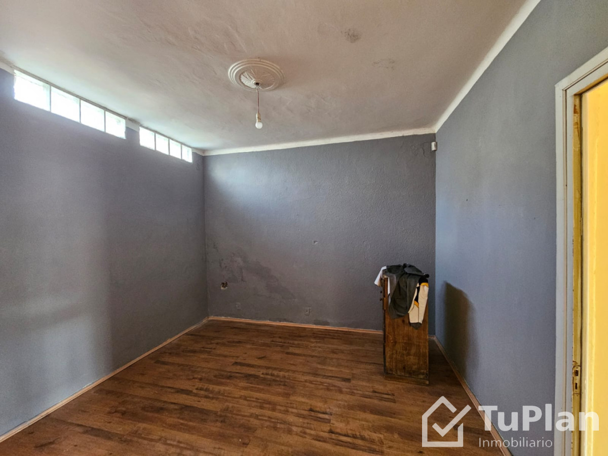 Casa ID.1948 - (5.350) Hermosa casa de dos dormitorios, barbacoa y entrada para vehiculos