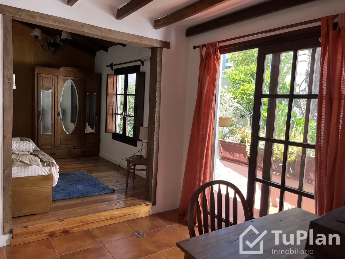 Casa ID.1961 - Casa Petit Hotel Bello Y Reborati, Excelente Ubicación, Próximo A 21 Y Ellauri, Rambla, Espacios Verdes Y Centro Comercial