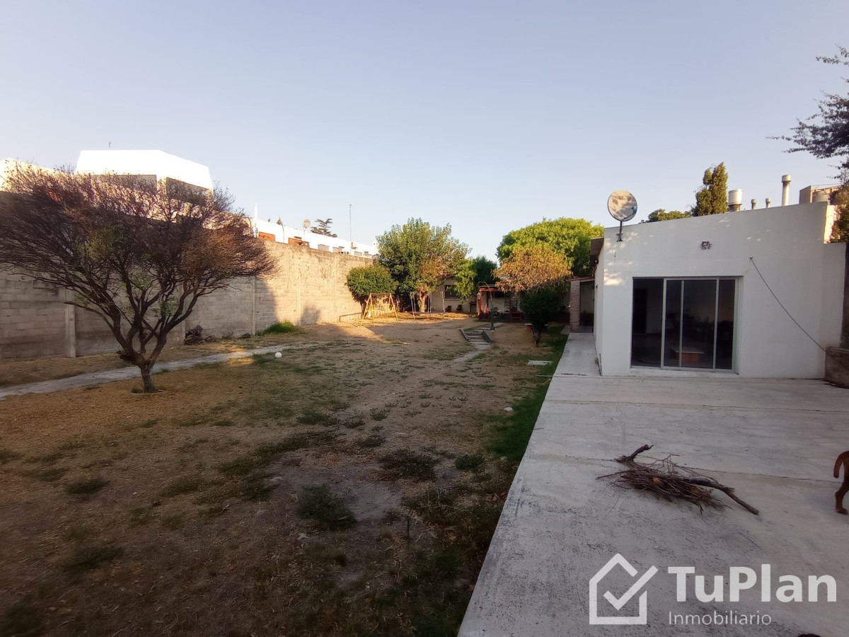 Casa ID.54 - (Ref:070) Casa para la venta Amirón 5489