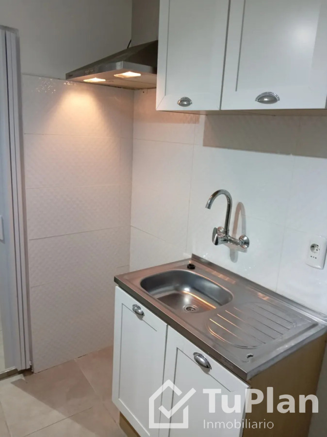 Local Comercial ID.1966 - Local a pasos de San Martin