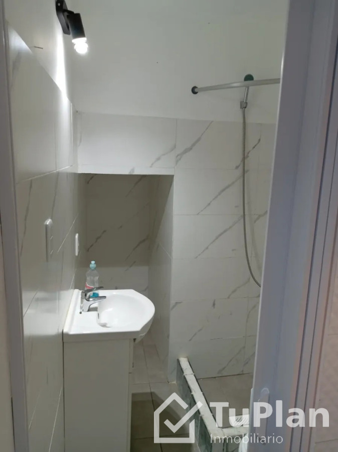 Local Comercial ID.1966 - Local a pasos de San Martin