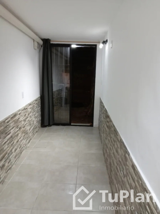 Local Comercial ID.1966 - Local a pasos de San Martin