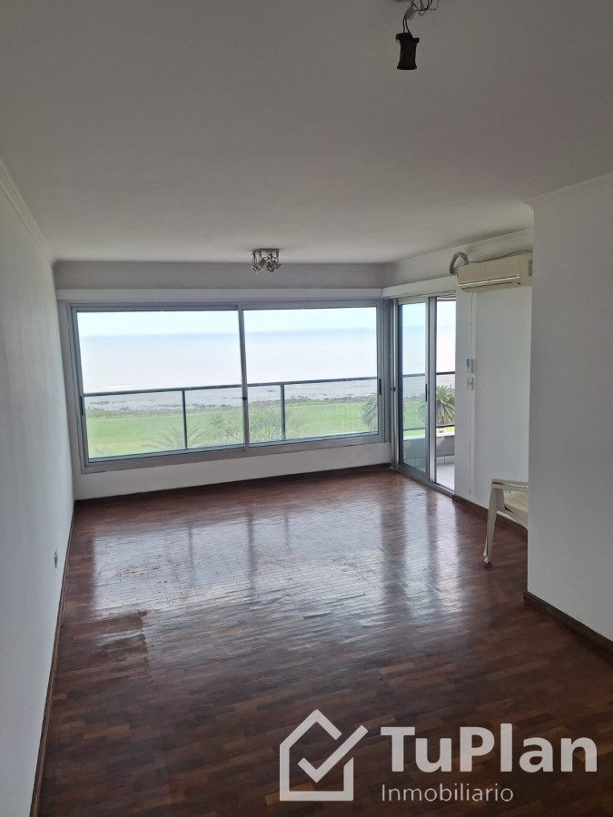 Apartamento ID.1246 - (Ref: 3.521) Alquiler de apto Punta Carretas Edificio Boa Vista, Rambla Gandhi y Solano García.