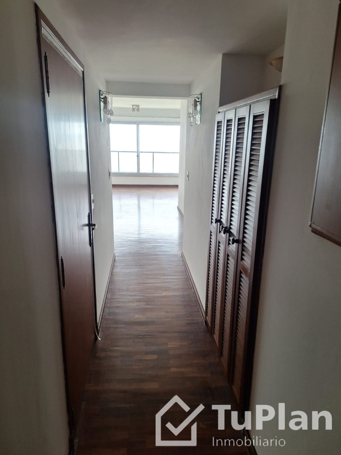 Apartamento ID.1246 - (Ref: 3.521) Alquiler de apto Punta Carretas Edificio Boa Vista, Rambla Gandhi y Solano García.