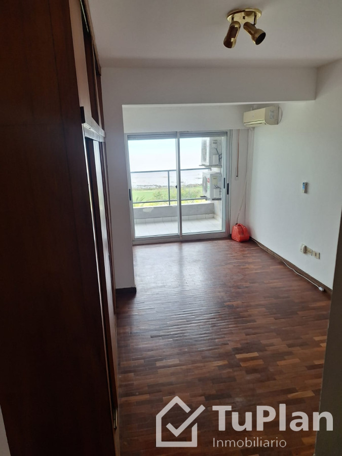 Apartamento ID.1246 - (Ref: 3.521) Alquiler de apto Punta Carretas Edificio Boa Vista, Rambla Gandhi y Solano García.