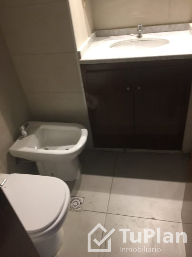 Apartamento ID.1246 - (Ref: 3.521) Alquiler de apto Punta Carretas Edificio Boa Vista, Rambla Gandhi y Solano García.