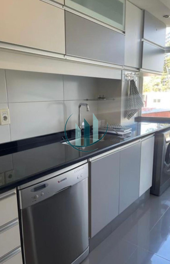 Apartamento ID.696 - Venta apartamento 4 dormitorios Roosevelt