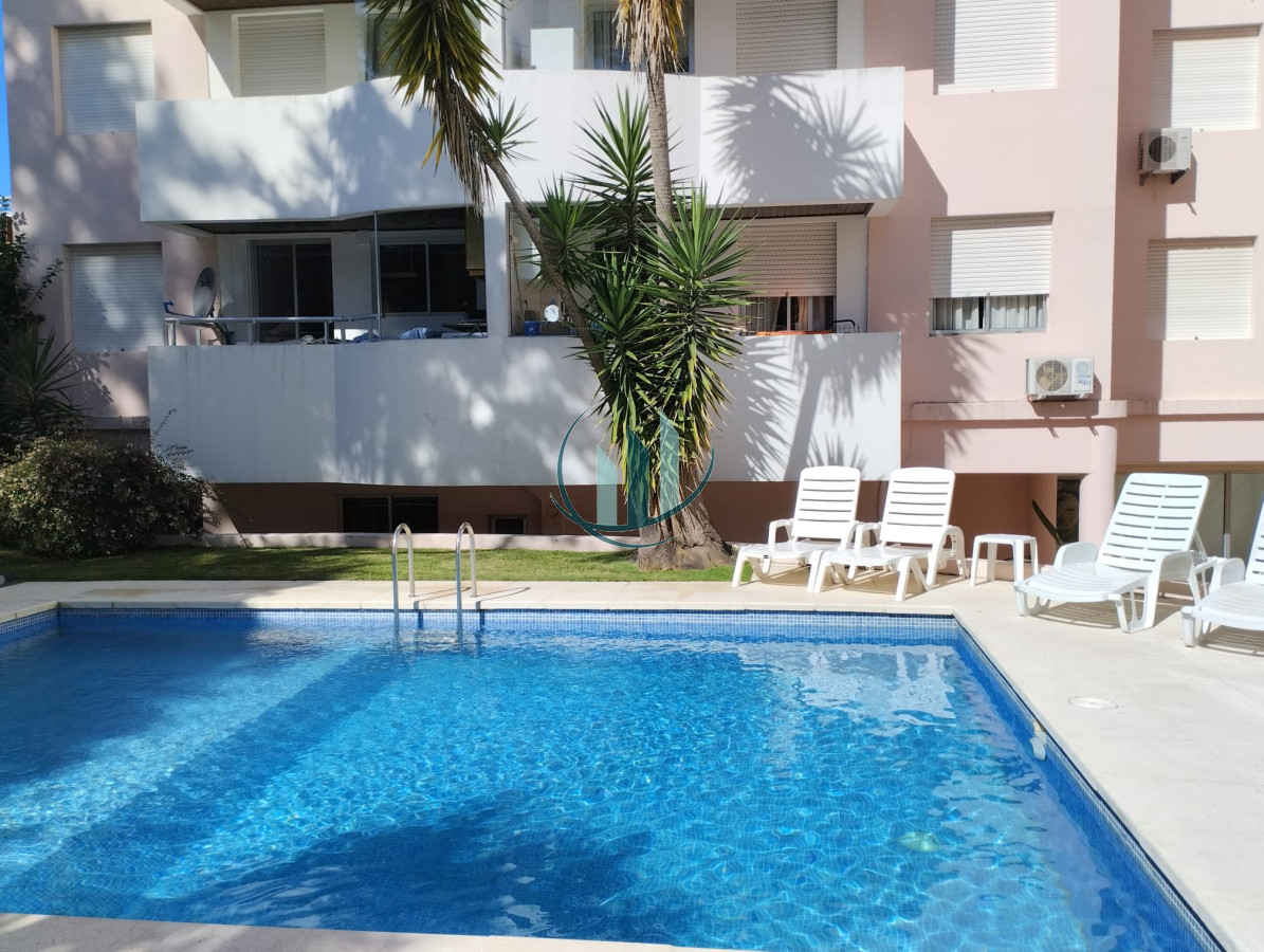 Apartamento ID.588 - A pasos del mar apartamento de 2 dormitorios con hermosa vista al jardín