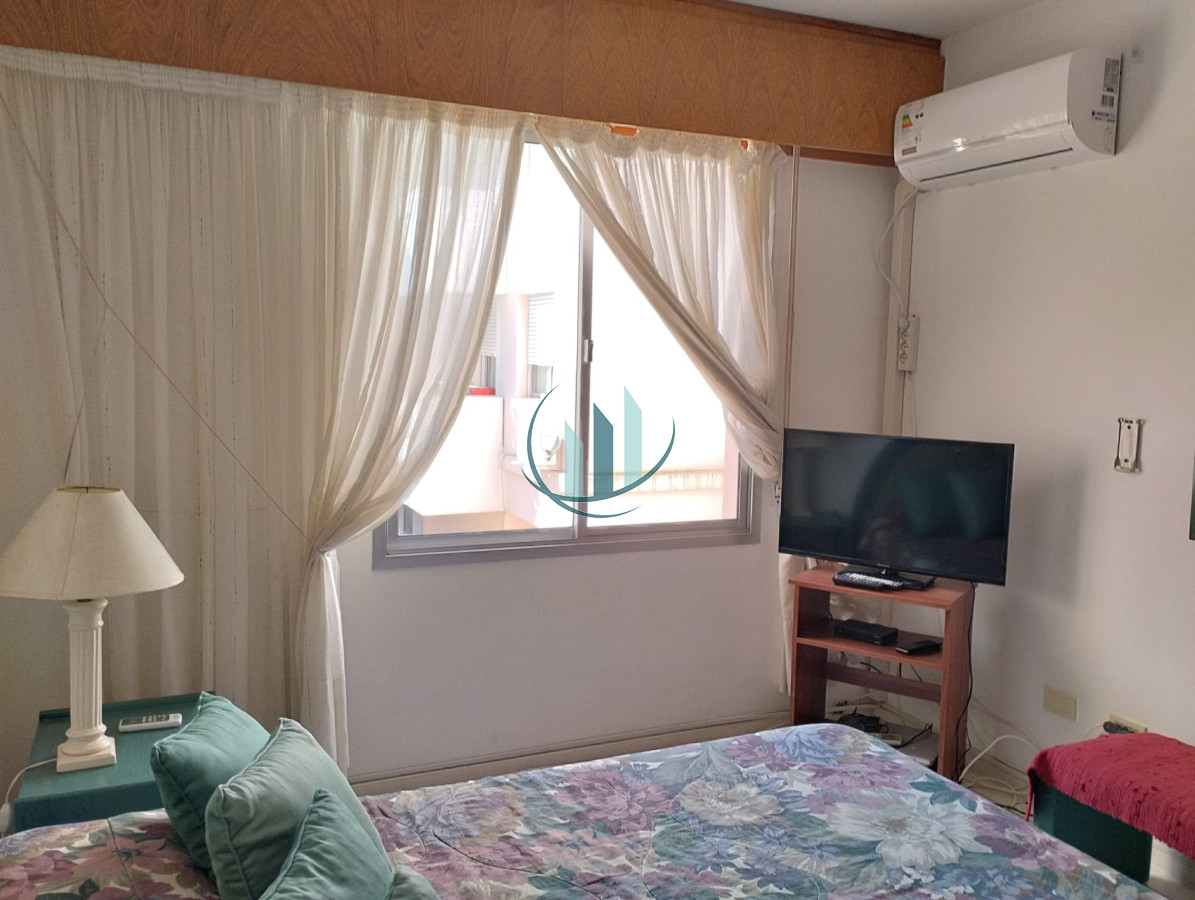 Apartamento ID.588 - A pasos del mar apartamento de 2 dormitorios con hermosa vista al jardín