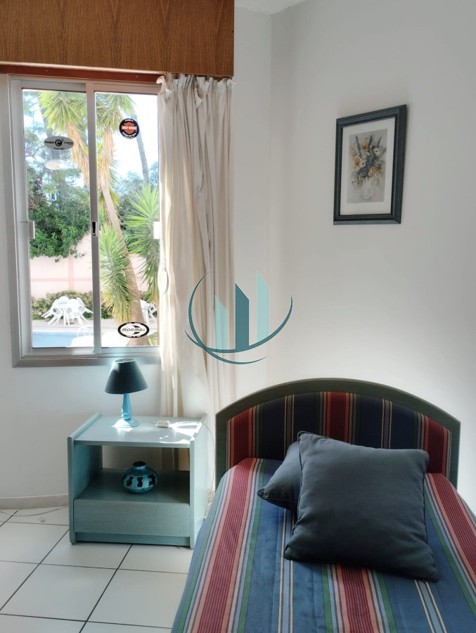 Apartamento ID.588 - A pasos del mar apartamento de 2 dormitorios con hermosa vista al jardín