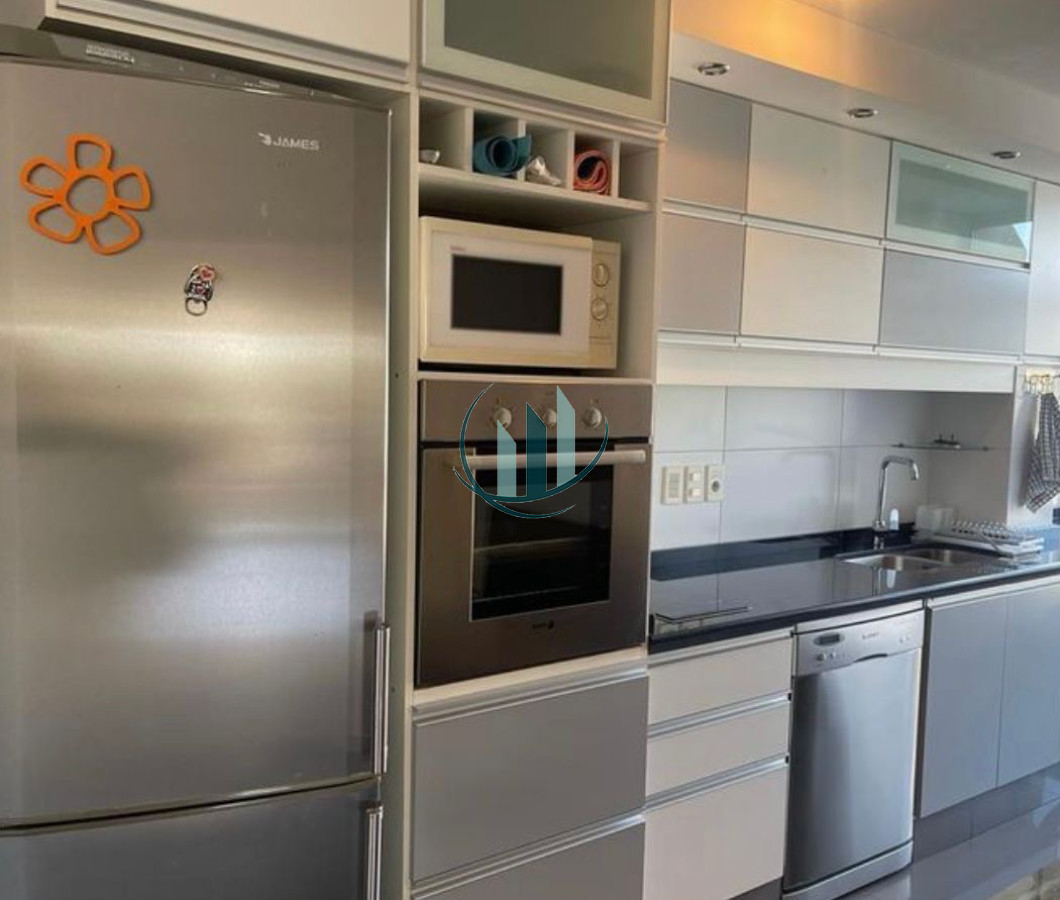 Apartamento ID.696 - Venta apartamento 4 dormitorios Roosevelt