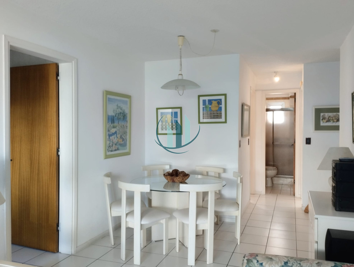 Apartamento ID.588 - A pasos del mar apartamento de 2 dormitorios con hermosa vista al jardín