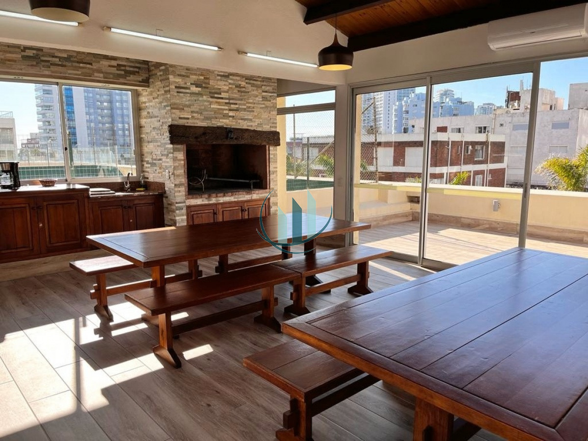 Apartamento ID.19 - Venta apto 2  dorm , 2 baños. Excelente ubicación y vista. 
