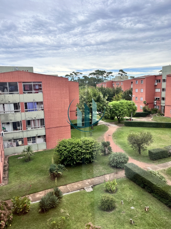 Apartamento ID.591 - Vendo apartamento en Complejo B9 de 3 dormitorios. Maldonado 