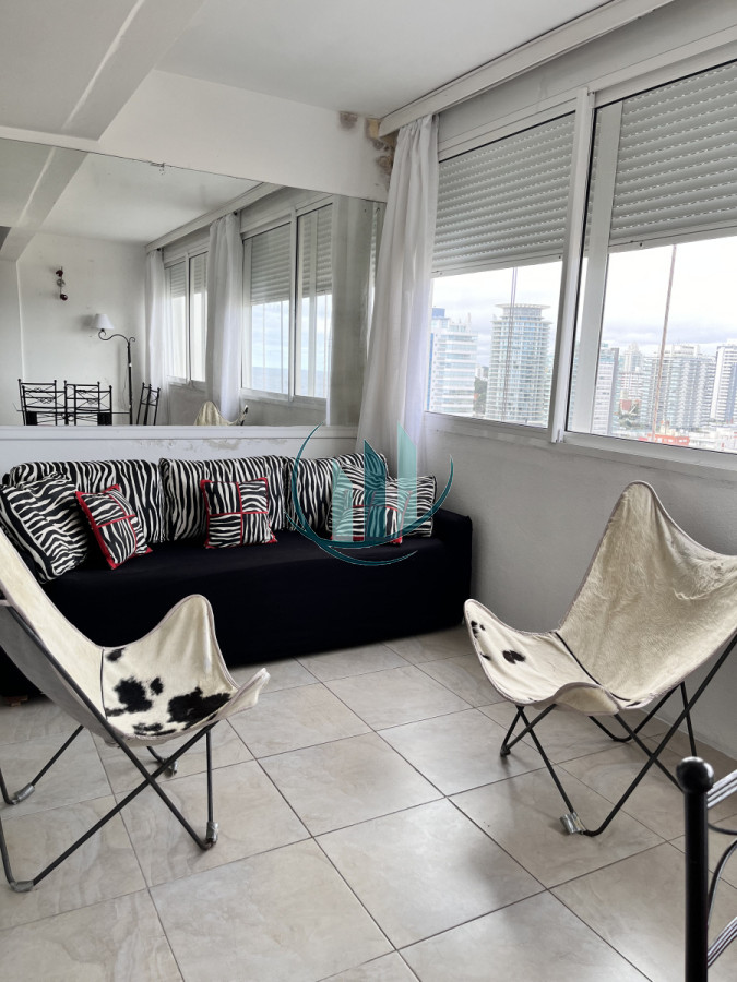 Apartamento ID.655 - Venta o Alquiler de apartamento 1 dormitorio, playa mansa, parada 1