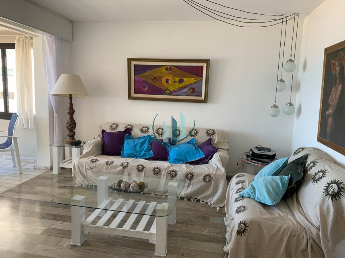 Apartamento ID.634 - Alquilo apartamento anual Parquemar Torre B 