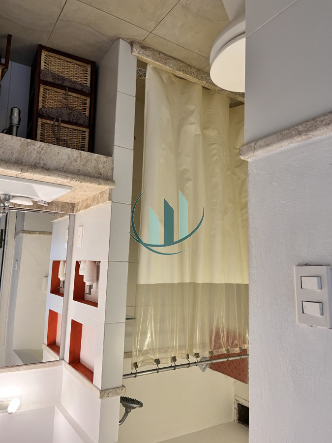 Apartamento ID.655 - Venta o Alquiler de apartamento 1 dormitorio, playa mansa, parada 1