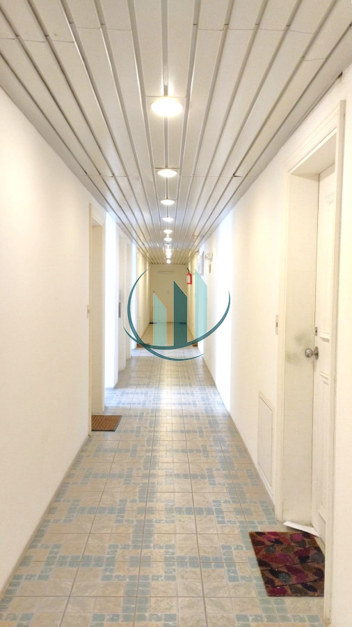 Apartamento ID.770 - 1 DORMITORIO a 100mt Terminal de Maldonado