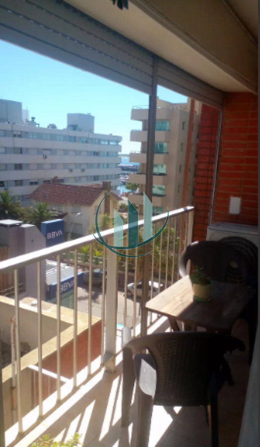 Apartamento ID.768 - 1 DORMITORIO con balcón en Punta del Este (Gorlero)