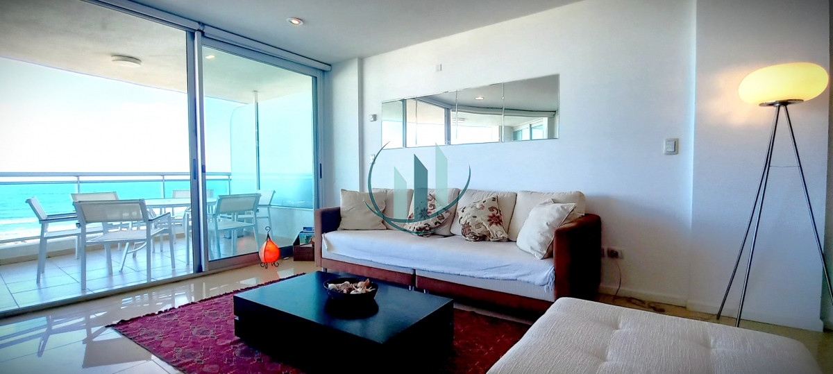 Apartamento ID.301 - Apartamento en primera linea de playa Brava 3 dormitorios mas servicio