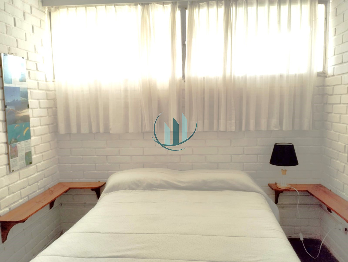 Apartamento ID.772 - ALQUILER ANUAL - 1 Dormitorio Punta del Este - Sobre Playa Pinares