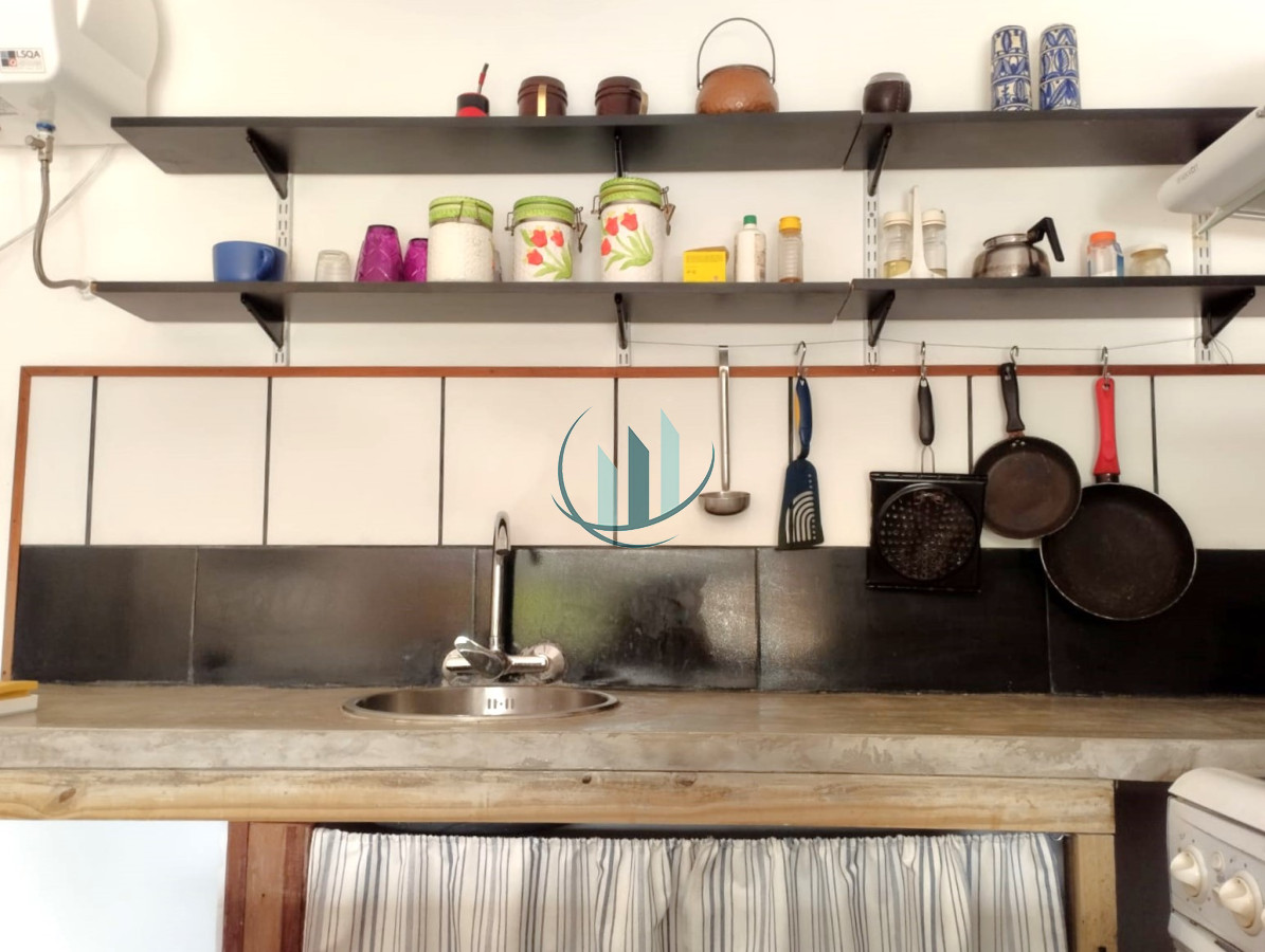 Apartamento ID.772 - ALQUILER ANUAL - 1 Dormitorio Punta del Este - Sobre Playa Pinares