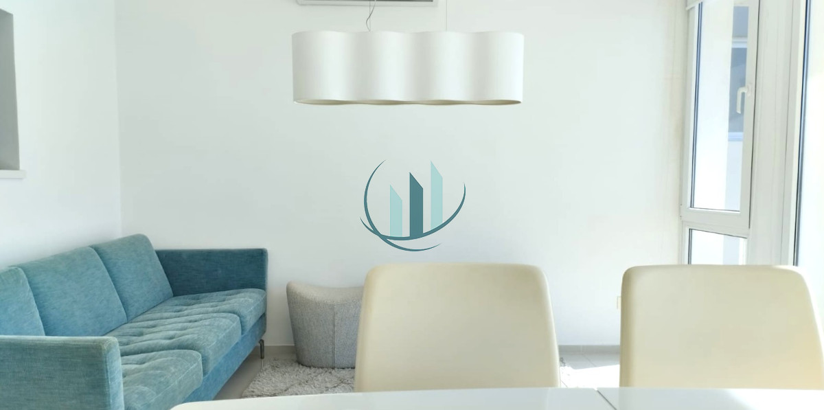 Apartamento ID.781 - ALQUILER ANUAL 3 Dormitorios con vista despejada al mar + terraza +  cochera