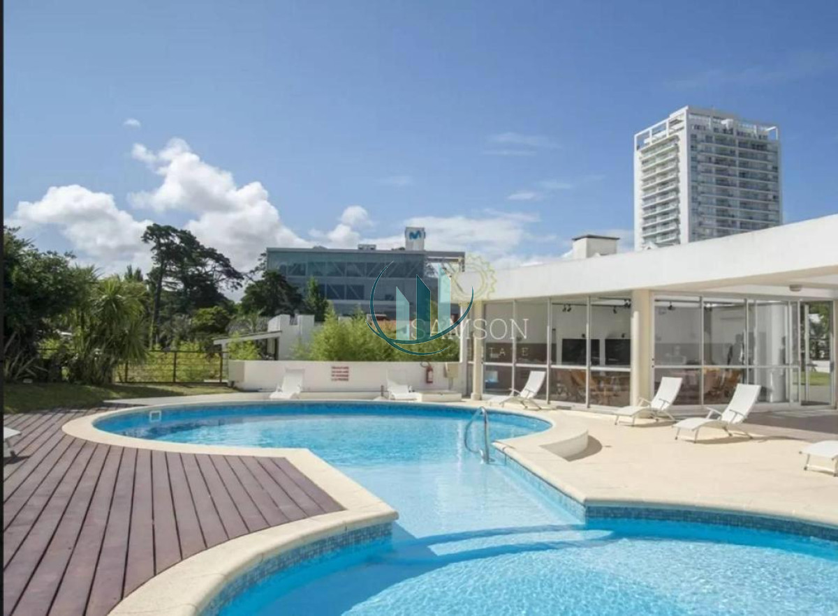 Apartamento ID.605 - Alquiler en Torre Amadeus Punta del Este 