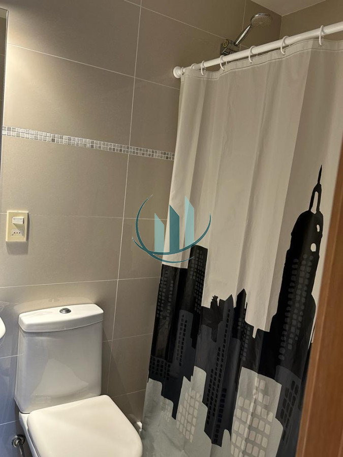 Apartamento ID.713 - Surise Tower 3 dormitorios mas dependencia de servicio. Alquiler Anual o temporal