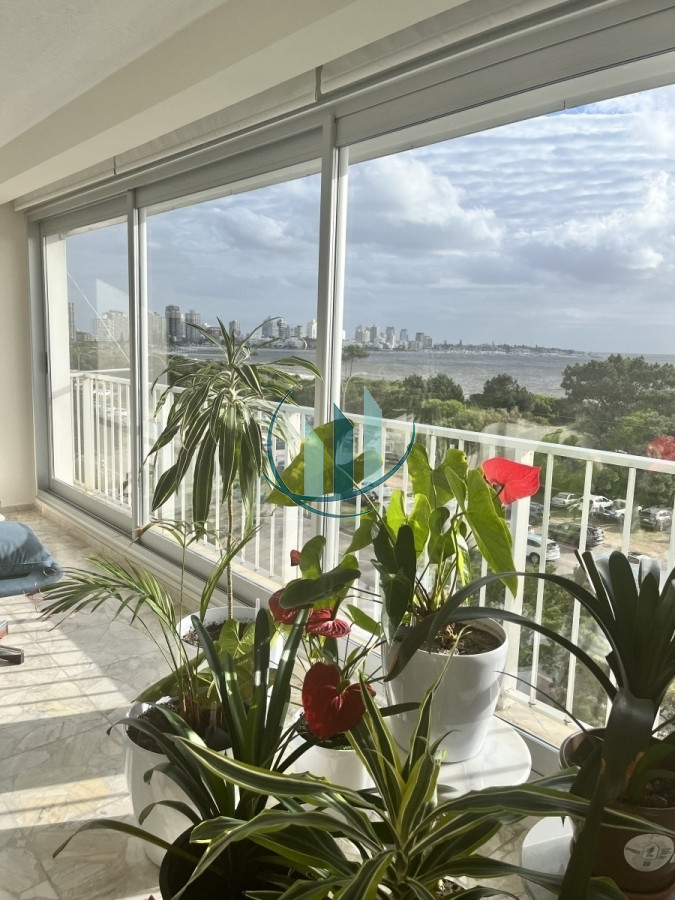 Apartamento ID.583 - Venta inmejorable apartamento en primera línea playa mansa