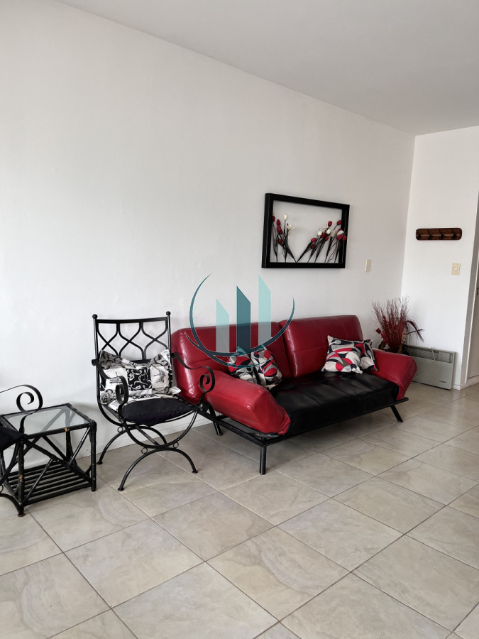 Apartamento ID.655 - Venta o Alquiler de apartamento 1 dormitorio, playa mansa, parada 1