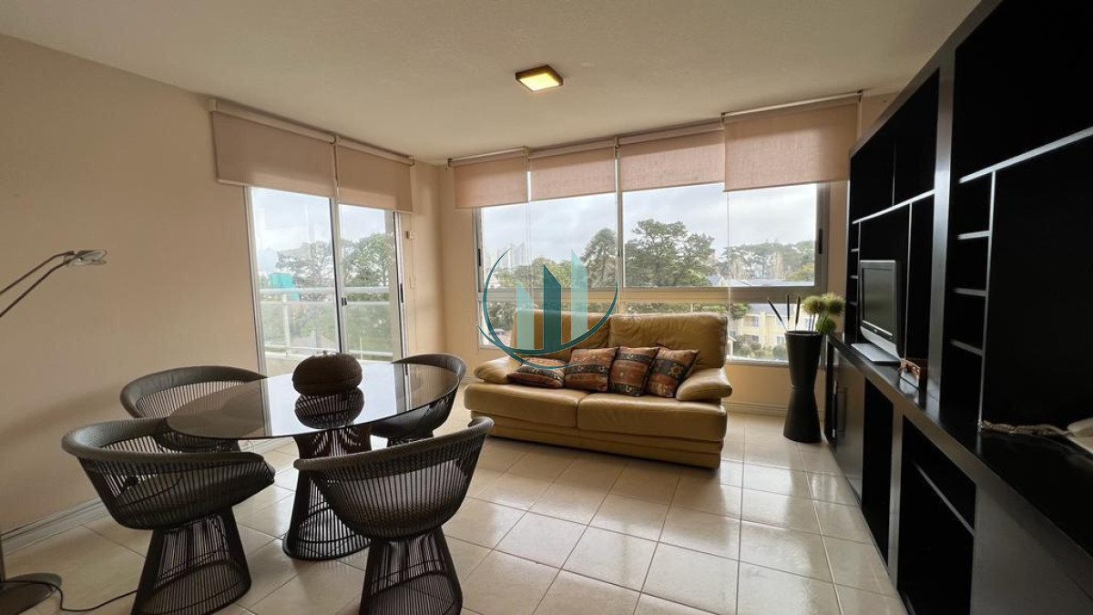 Apartamento ID.605 - Alquiler en Torre Amadeus Punta del Este 