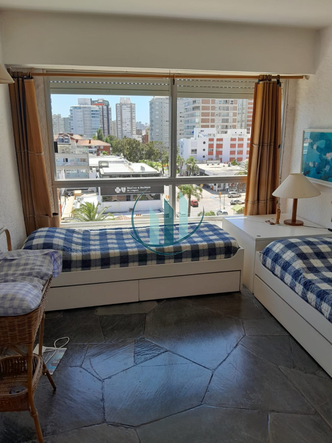 Apartamento ID.646 - Alquiler anual o invernal. Punta del Este. 3 dormitorios 