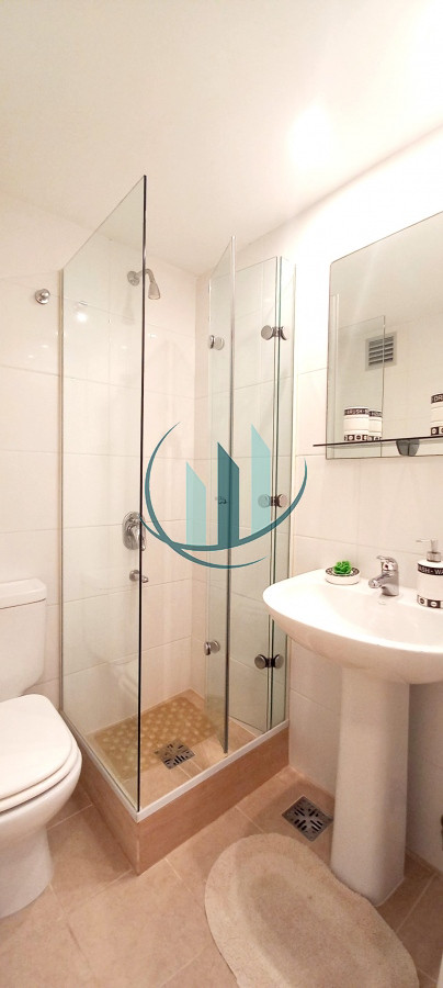 Apartamento ID.301 - Apartamento en primera linea de playa Brava 3 dormitorios mas servicio
